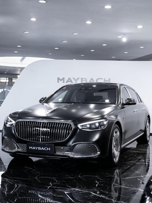 东莞2岚图汽车的售后服务让用户无忧出行，迈巴赫未来的豪华车趋势